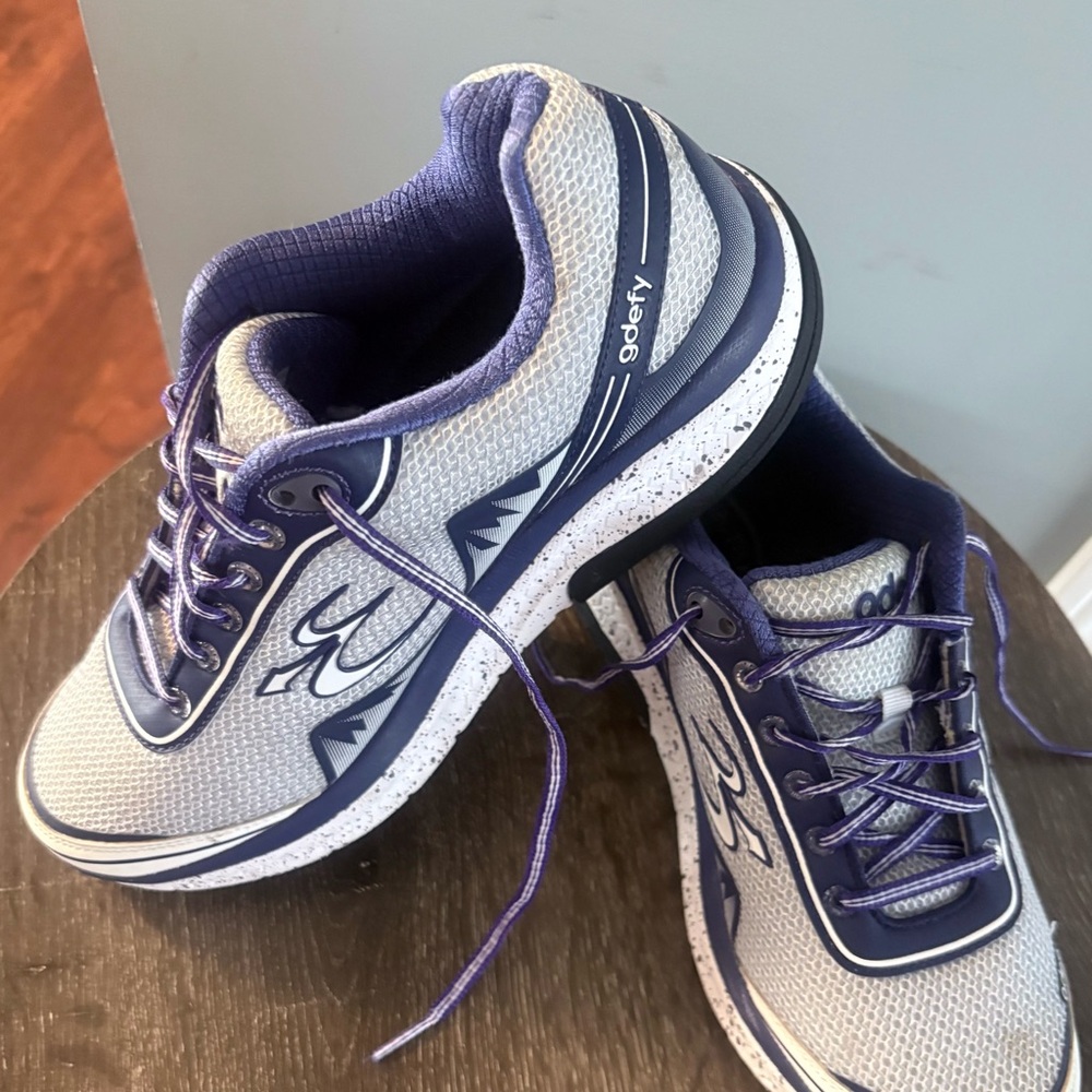 GDEFY Gravity Defyer Women's Purple and Gray Athletic Shoes. Size 10.5